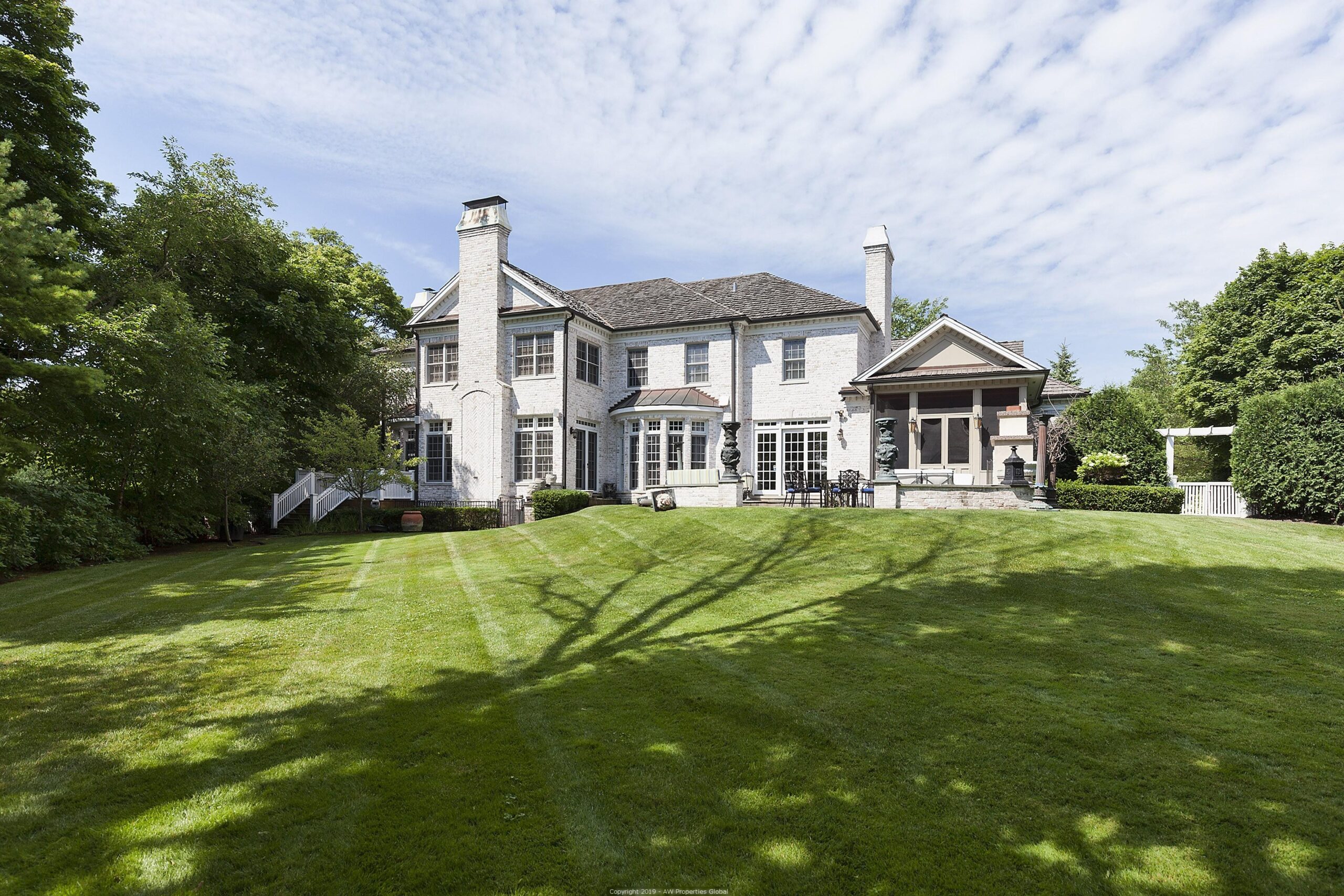 Luxury Single Family Home in Glencoe AW Properties Global